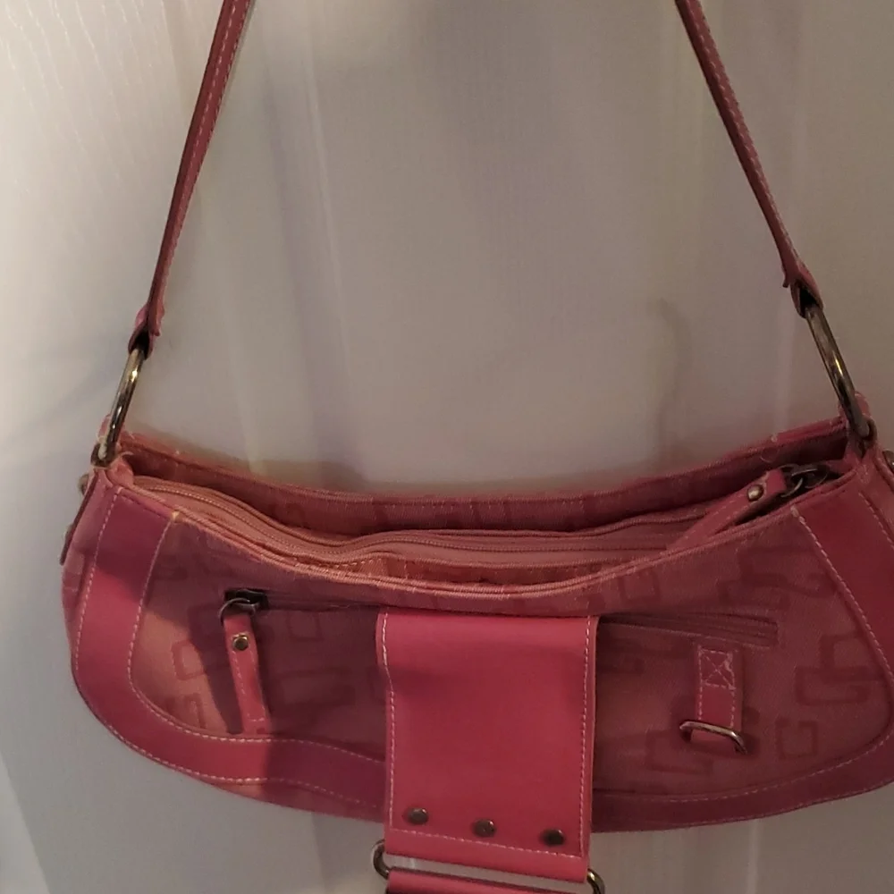 GUESS pink purse - Picture 4 of 6